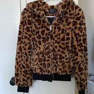 Comfy cheetah print zip up jacket
